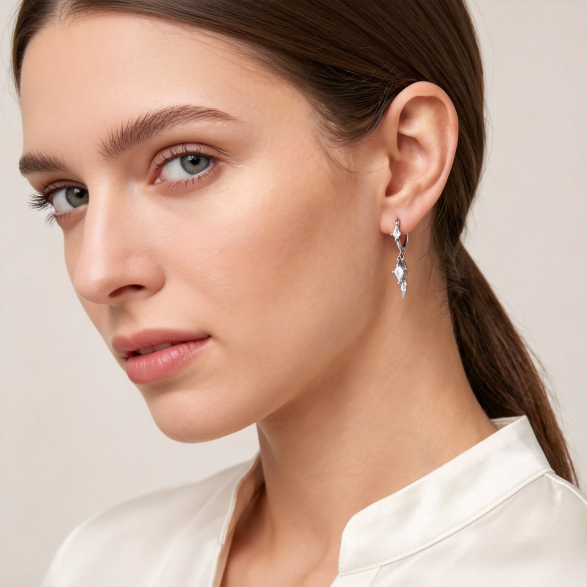 Kanat Şeklinde CZ Salkım Küpe  - Women'S Fashion Edgy incelemesi ve fiyatı